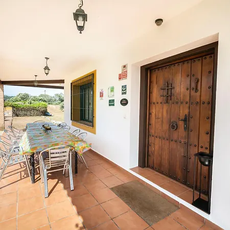 La Sierra De Monfraguee * Malpartida De Plasencia