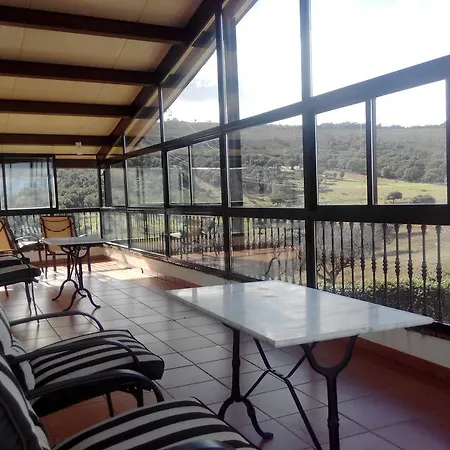 בית כפרי La Sierra De Monfraguee מלפרטידה דה פלסנסיה